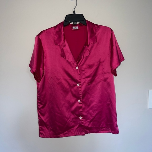 Satin Hot Pink Pajama Bridesmaid set short sleeve top and shorts Medium - Picture 5 of 12